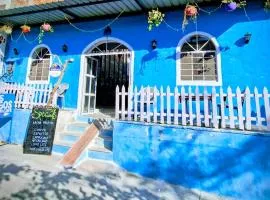 Los Amigos home stay and cafe