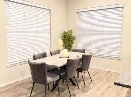 The West House Cozy-Modern-Spacious