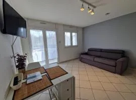 Studio moderne avec terrasse et parking à Annecy - FR-1-432-42