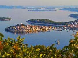 Tutini Dvori, hotel in Primošten