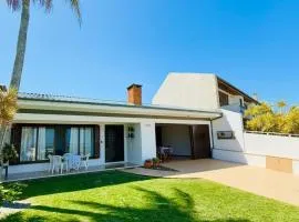 Casa à beira mar na Praia da Villa