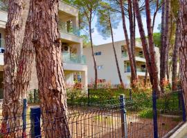 Next to Melia Premium Zone Garden Apart, SanPietro, hotell i Durrës