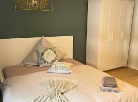 City Apartment 5 Krefeld 20 km DUS Airport Messe, hotel u gradu 'Krefeld'