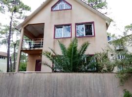 Maros House, hotel i Grigoleti