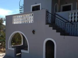 V&M Residence - Ground Level, hótel í Mesagrós