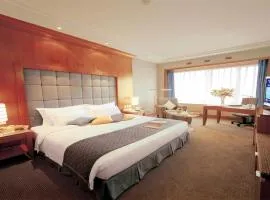 Crowne Plaza Shanghai by IHG