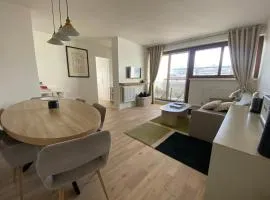 Eiffel Tower View & Pool