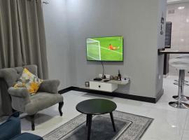DailyPunch Apartment โรงแรมในKitwe
