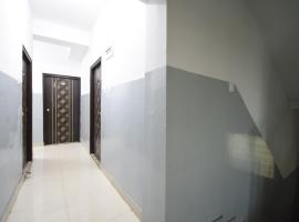 Super OYO 82026 BANGUR INN, ξενοδοχείο σε Nagarbazar