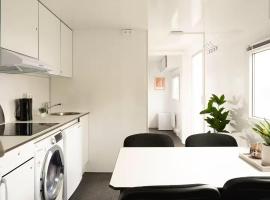 Budget Mobile House in Faroe Islands, hotel en Strendur