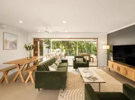 Gold Coast Oasis, 5BR Family Retreat, Pool