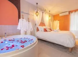 Marrakech Cinéma Jacuzzi - Suite romantique