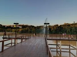 Casa em frente ao parque linear Wi-Fi