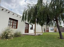 EL TOPON cabañas, Hotel in Albardón