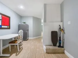 Comfortable Westside Vancouver Stay- Shared House