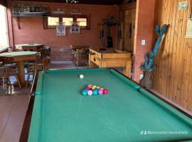 Recanto cravo canela, hotel v destinaci Campos do Jordão