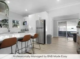 Regal House - Modern Family Retreat Pets Allowed