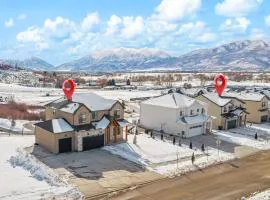 Dual-Homes 10br10ba Sleeps 32 2 HotTubs-Views