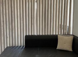 Homz Maison Studio S0 Luxe Moderne โรงแรมในLa Soukra
