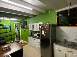 Casa a mano todo cercano, hotel i Futrono