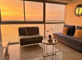 Luxury River View suite Vista al rio, Suite privada, Cocina privada, Vista panorámica, Moderna