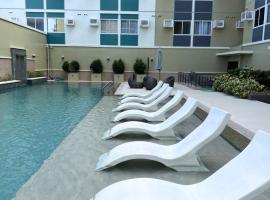 1BR Penthouse Condo Near Nuvali at Berkeley Suites, khách sạn ở Silang