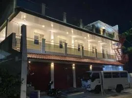 RedDoorz at Paul Hanz Tourist Inn and Events Place