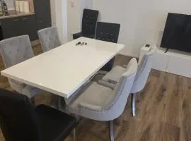 Spacious Apartment for 8 Guests