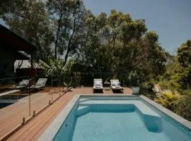 Coastal Heights - Stylish Pool Paradise for Families