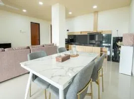 Green Hill Service Apartment