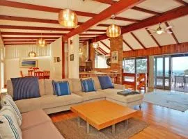 Sea-View Lodge - Beautiful Views of Vincentia - Linen not provided