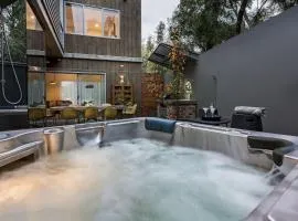 Djurapin - Sophisticated Coastal Haven with Jacuzzi