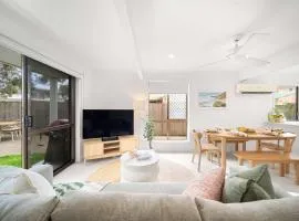 Coolum Coastal Abode - Pet-Friendly Walk to Beach