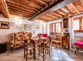 Oasi del borgo Montefollonico