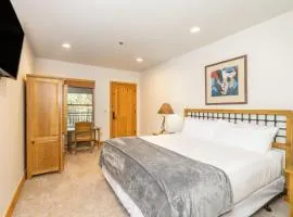 Bear Creek Lodge 110B Hotel Room