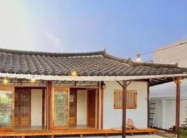 Jeonju Indigo Hanok Stay
