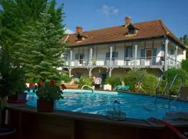 Domaine Des Mousquetaires