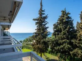 Gerakini Seaside Corner