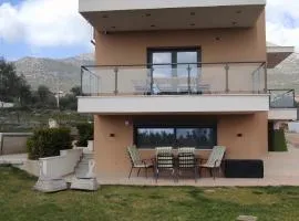 Villa Gala Eretria Family Stay with Sea View, Garden & BBQ