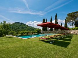 Villa Heritage - Private Chianti Estate, готель у місті Calzaiolo