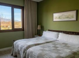 Hotel El Mirlo Blanco, hotelli kohteessa Candeleda