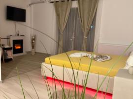 Apartament de lux Craiova Zona Ford cu cadă freestanding și șemineu!, hotel din Malu Mare