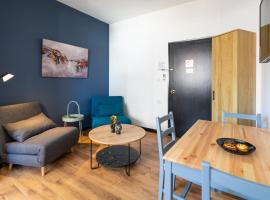 Haifa Urban Deluxe 2 Room Suite סוויטה אורבנית דלוקס 2 חדרים חיפה, hotel v mestu Haifa