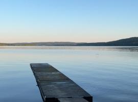 Sjönära stuga i flogned, hotel ad Åmotfors