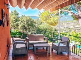 Casa Terra, готель у місті Hontanar