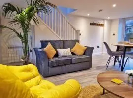 Peaceful Derbyshire Cottage with stunning views