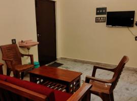 Pondy Prince Villa - Group Stay with Parking in Central Location, hotel din Pondicherry