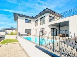 BELLEVUE 1, piscine, jacuzzi, sauna