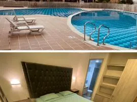 Cerca al centro, piscinas & jacuzzis y muy dotado