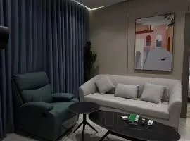 005 tara-JRE Jabal Al Lweibdeh with stunning view